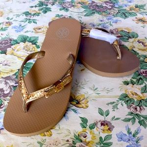 Adorable Tory Burch Gold Glitter Flip Flops with Bow and Logo New